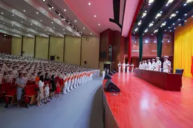 再见丨我的海空雄鹰图片