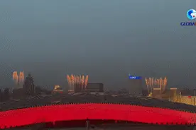 全球连线｜独家！惊艳世界的焰火表演是怎样炼成的？图片