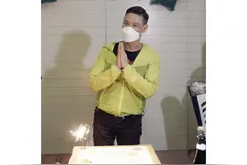 陈奕迅录视频为张学友庆生，网友惊叹“歌神”竟已60岁图片