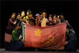 民族舞剧《情深谊长》开演图片