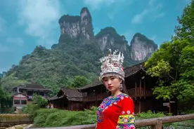 夏行湘西：左手山水桥，右手苗家情图片