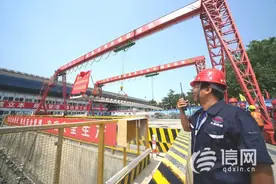 地铁4号线进入全线铺轨 共18座车站封顶17个区间贯通图片