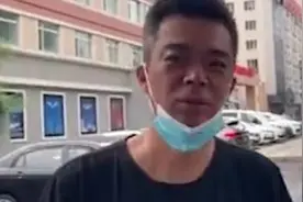 高校老师拽住强搂女孩男子报警：我也有女儿，见不得这种事视频封面
