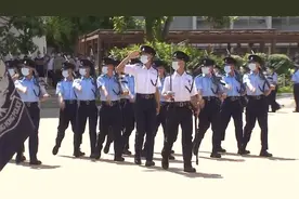 超燃！香港警察学院结业式，升旗环节首次以中式步操进行图片