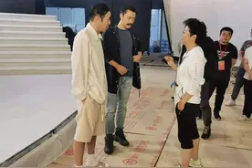 《伟大征程》开篇两分零四秒 鞍山人的高光时刻图片