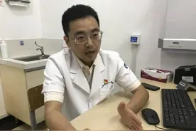 100位患者的笑脸，3000张照片，宁波这位骨科医生火出圈了图片
