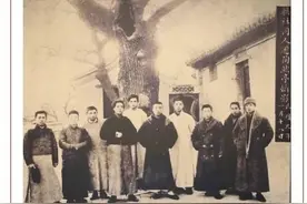 红色遗迹中的古树名木——陶然亭公园图片