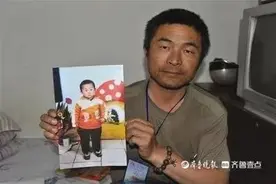 寻子24年！电影《失孤》原型郭刚堂找到儿子，全村人都很高兴图片