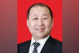 “全国优秀县委书记”王青峰任陕西商洛市委副书记图片