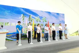 镇江启动“学亚夫、做亚夫，大学生在行动”实践活动图片