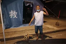 疫情当前 警察不退丨瑞丽一男子在疫情防控执勤卡点滋事，被拘留！图片