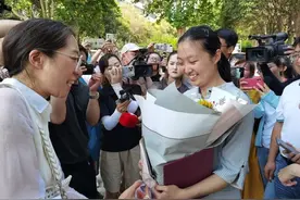 河南邮政投出我省首封高考录取通知书 我省高考录取通知书寄递工作拉开大幕图片