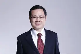 66岁的超市一哥，突然空降苏宁图片