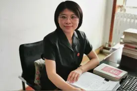 即墨法院立案庭：交通事故引纠纷 法官调解化干戈图片