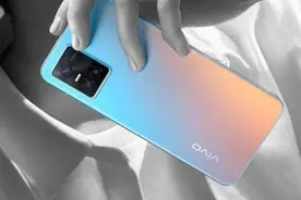 自拍玩出新花样！vivo S10前置柔光双摄 2999元起图片