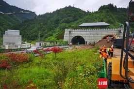 雅康高速最新路况：康定往雅安方向全线恢复正常通行图片