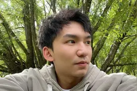还记得《令人心动的offer》李浩源吗？他出书了？图片