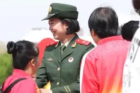 「崇德向善 见贤思齐 德耀中华」“光明巷的女儿”籍尹来：奉献暖情传递爱图片
