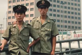 熄灯号丨父亲的话，照亮我的军旅路图片