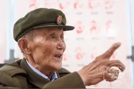 老兵张世发：战场上的多面手 一身军功章一生荣光图片