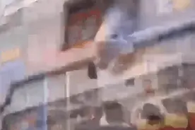 好样的！勇救坠楼男童，为见义勇为黄马甲点赞图片