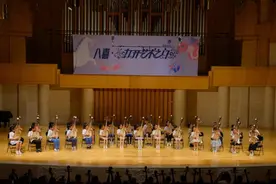 “打开艺术之门”琵琶夏令营圆满闭营 传递爱与力量图片
