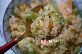 苦瓜新吃--苦瓜炒饭图片
