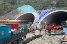 珠海石景山隧道透水事故：已派出专业潜水队伍搜救图片