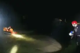 内蒙古暴雨引发山洪多人被困 多部门紧急救援图片