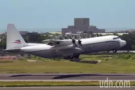 美C-130降落台湾一小时后离开，台空军辩称“非军机”，美在台协会“没有评论”图片