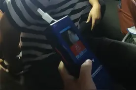 新邵交警查获“醉驾王”酒驾车竟“吹爆”检测仪图片
