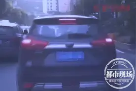 故意的！男子3次别停公交车，就为这个原因图片