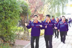 「党旗飘扬 致敬榜样」山东省优秀共产党员 烟台飞龙集团有限公司党委书记 董事长宋勇：党建引领促企业高质量发展图片