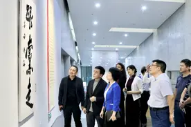 罗湖展出百余幅书法作品庆祝建党百年，展期持续至7月25日图片