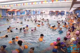 雨花区免费开放游泳场所、 开展体育项目免费培训！面向全区中小学生，报名方式在这里→图片