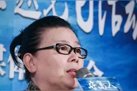 一岛两人三条狗+32年坚守，电影《守岛人》真情实景换过亿票房图片