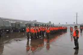 中原火箭军集结完毕，奔赴郑州图片