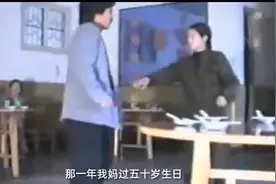 兄妹俩跨越26年在同一地点跳舞，网友直呼：看哭了图片