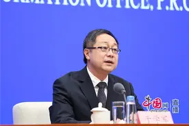 中国发布丨中国为何不完全开放生育限制而是“三孩”？国家卫健委回应图片