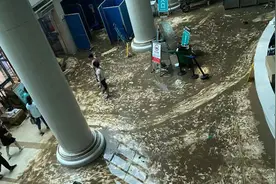 郑大一附院停电12小时亲历者：饮食供应一度面临困难 患者家属睡在走廊图片