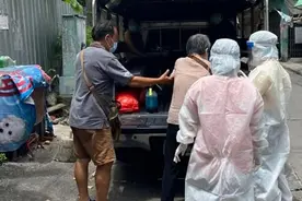 泰国新冠肺炎疫情持续蔓延 政府组织进行入户式病毒筛查图片