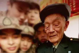 奋斗百年路 启航新征程·“七一勋章”获得者｜“活着的烈士”柴云振：深藏功名三十三载图片