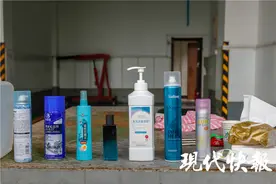 消防实验：夏天车里放这些有多危险图片