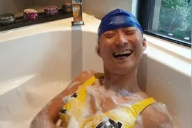 不能只有我看到！浩子性感比基尼「胸前贴芝麻」超反胃图片