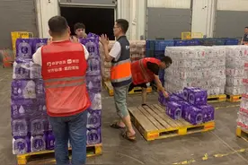美团：平台补贴、协调降价、下线违规涨价商家等保障灾区民生商品价格稳定图片