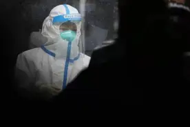 不眠不休，南京护你图片