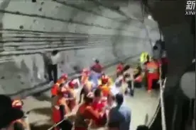 郑州地铁失联女乘客家属确认其已遇难！最后一条消息称在疏散图片