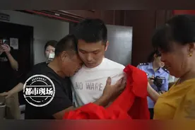 3岁儿子被人抱走，他悔恨了26年，如今终于重逢图片