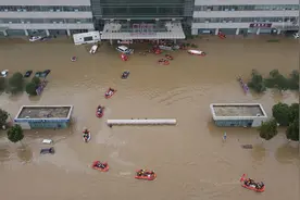 一线直击水陆空联动救援！郑州阜外医院争分夺秒转移数千病患医护图片