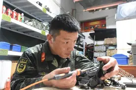 熄灯号丨我的“螺丝钉”班长图片